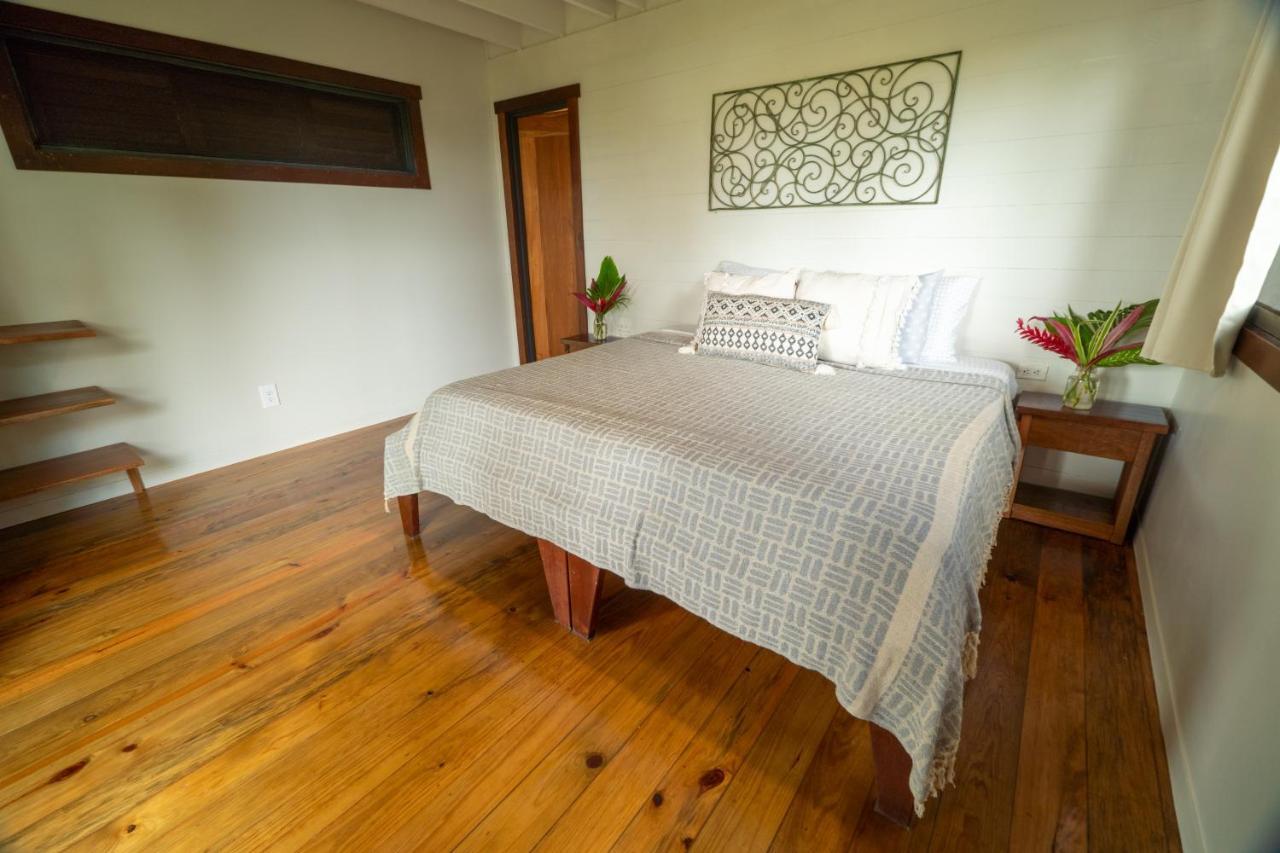 Roam Yoga & Wellness Lodge Bocas del Toro Exterior photo