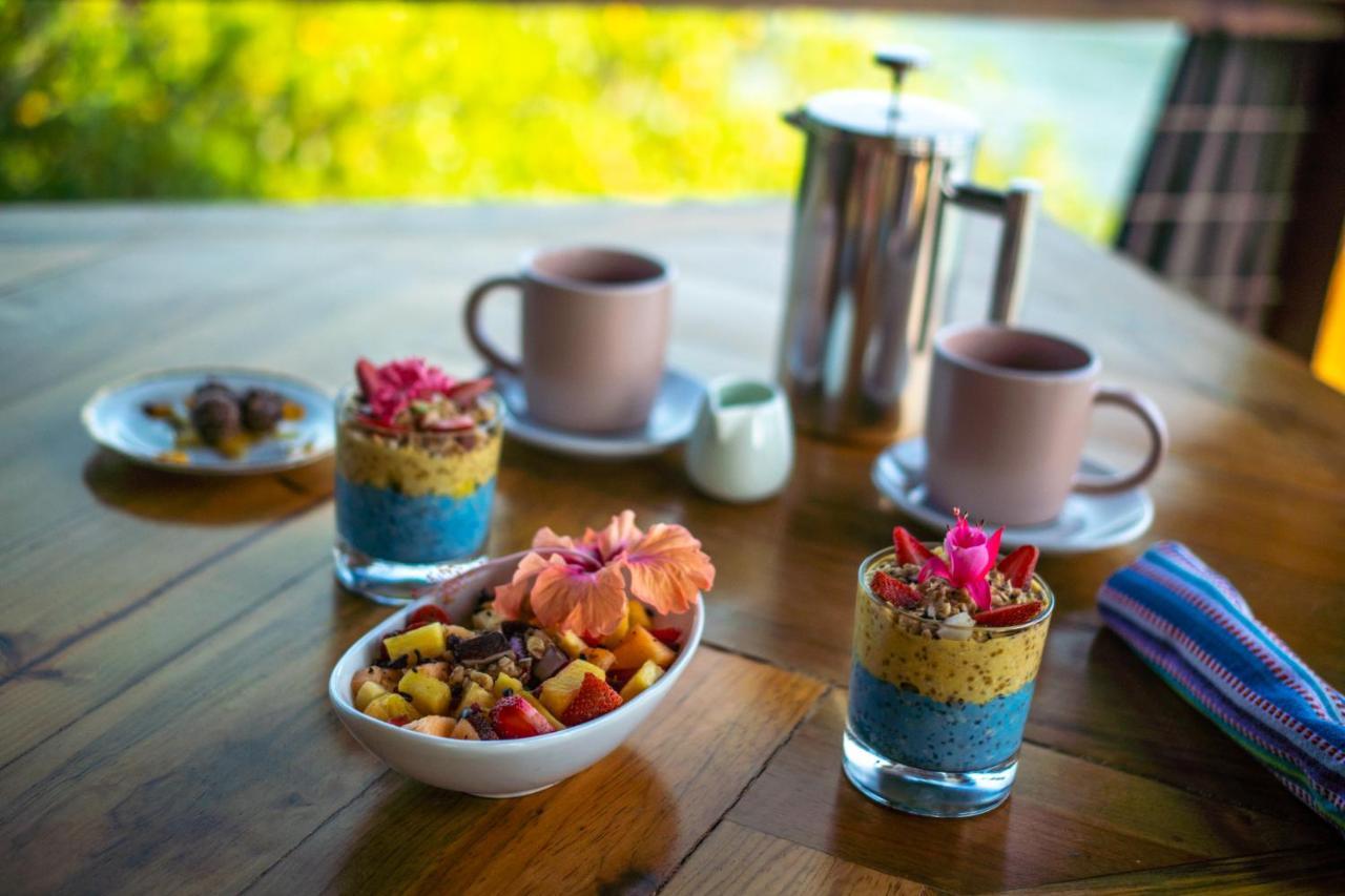Roam Yoga & Wellness Lodge Bocas del Toro Exterior photo