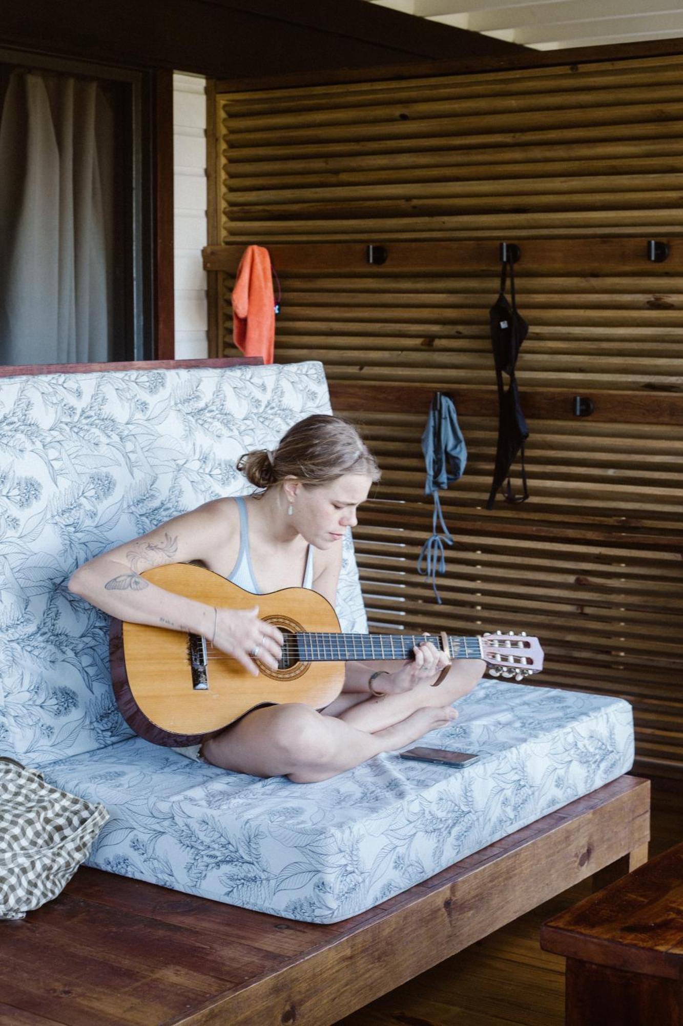 Roam Yoga & Wellness Lodge Bocas del Toro Exterior photo