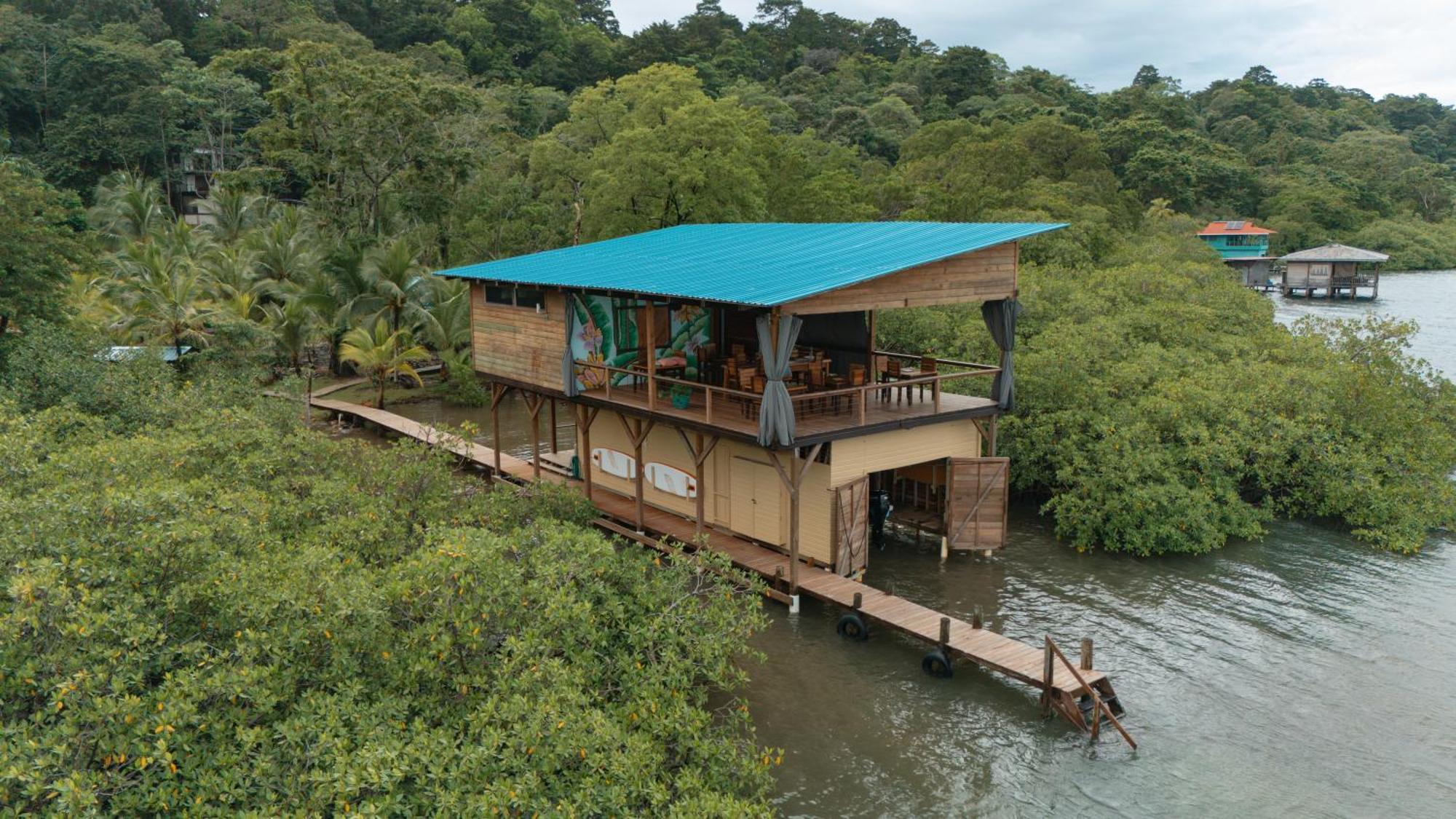 Roam Yoga & Wellness Lodge Bocas del Toro Exterior photo